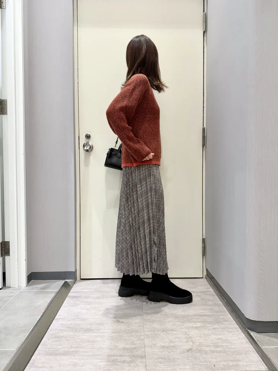 ANY 金井 コーディネート画像