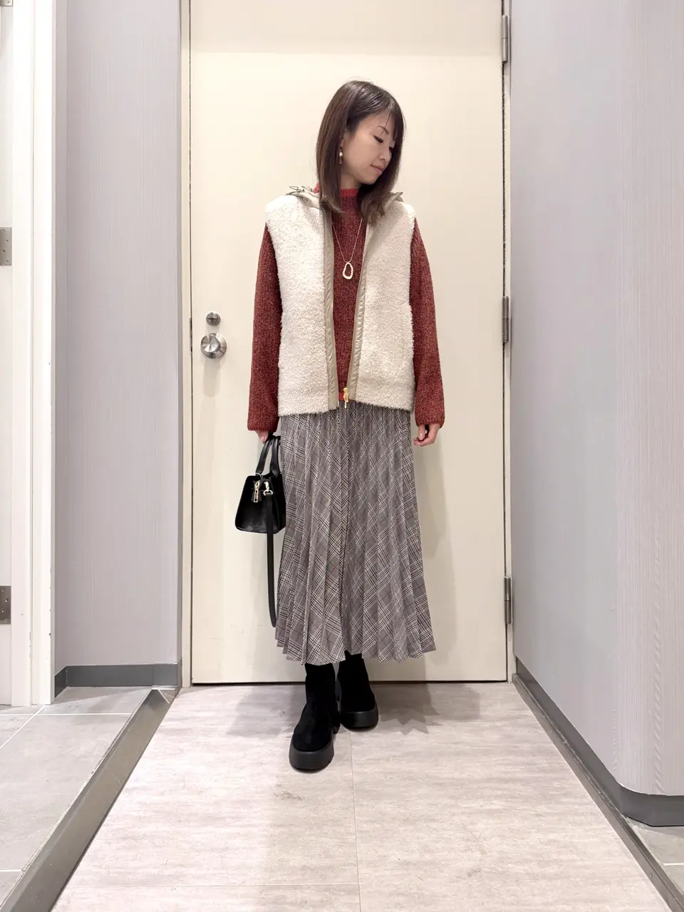 ANY 金井 コーディネート画像