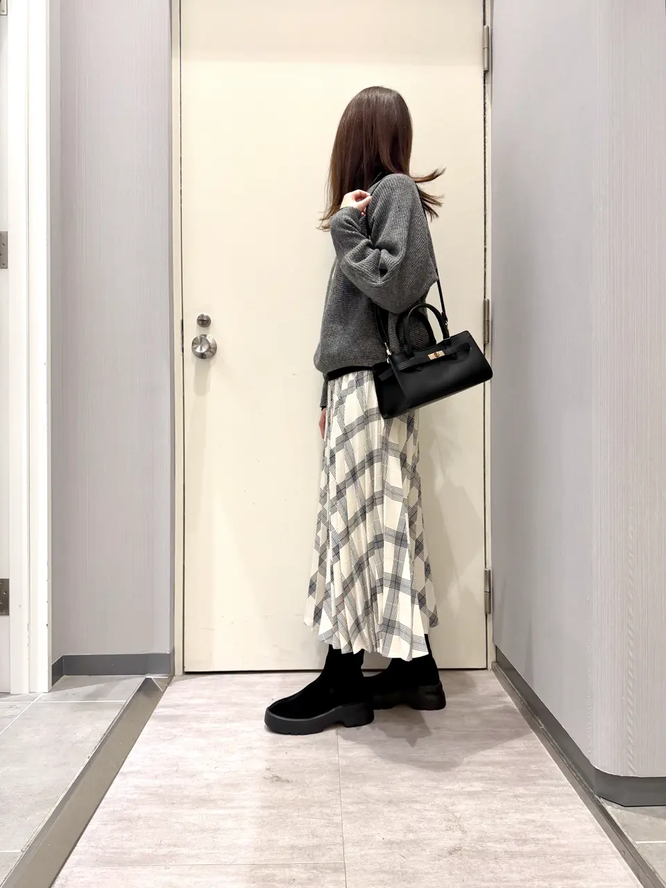 ANY 金井 コーディネート画像