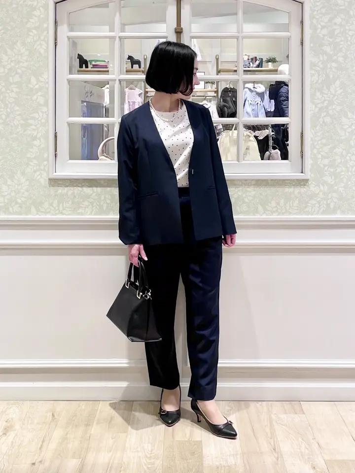 ANY MIKA コーディネート画像