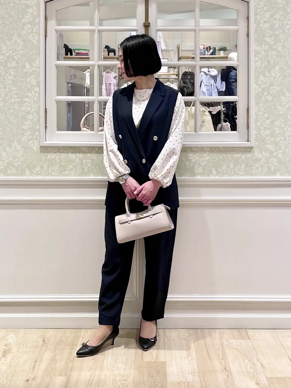 ANY MIKA コーディネート画像