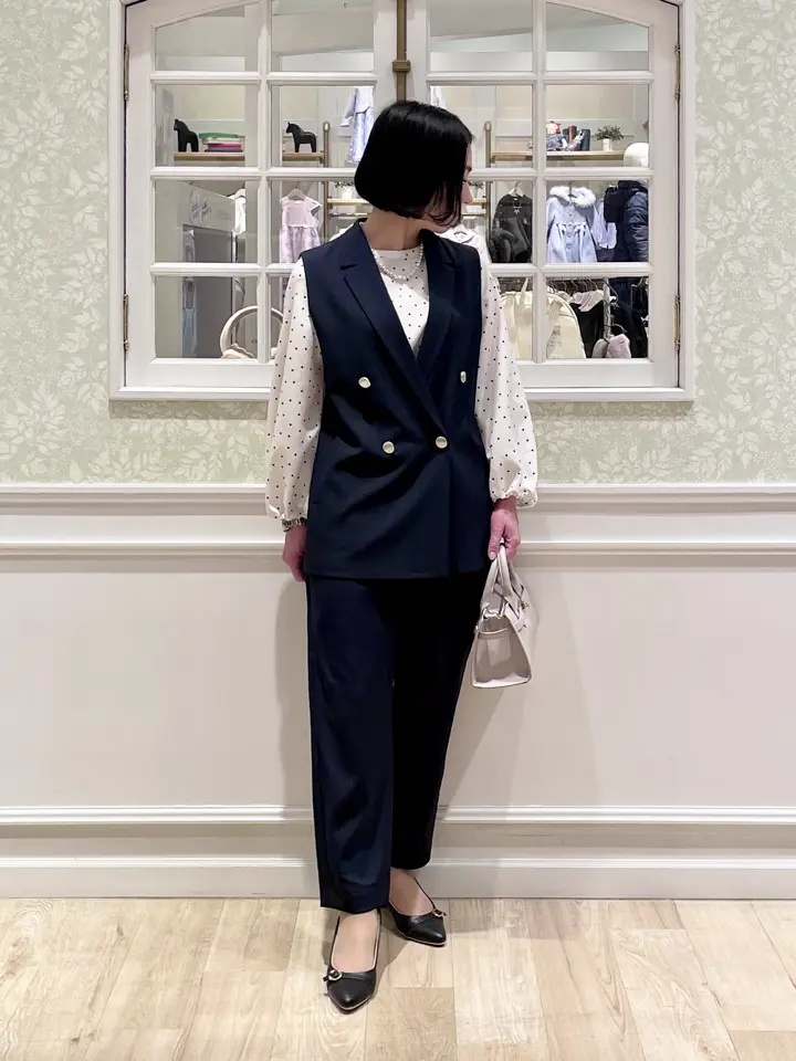 ANY MIKA コーディネート画像