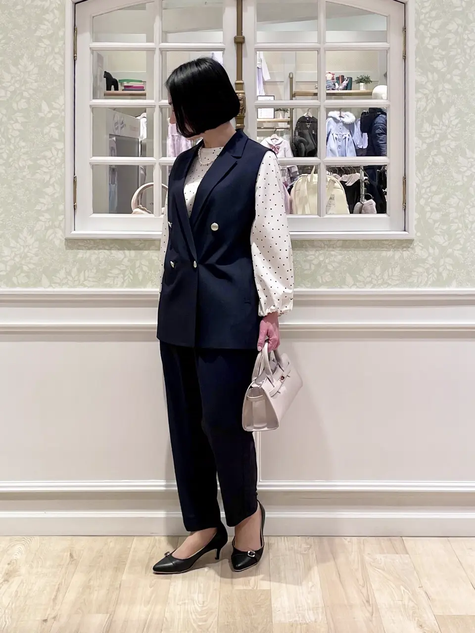 ANY MIKA コーディネート画像