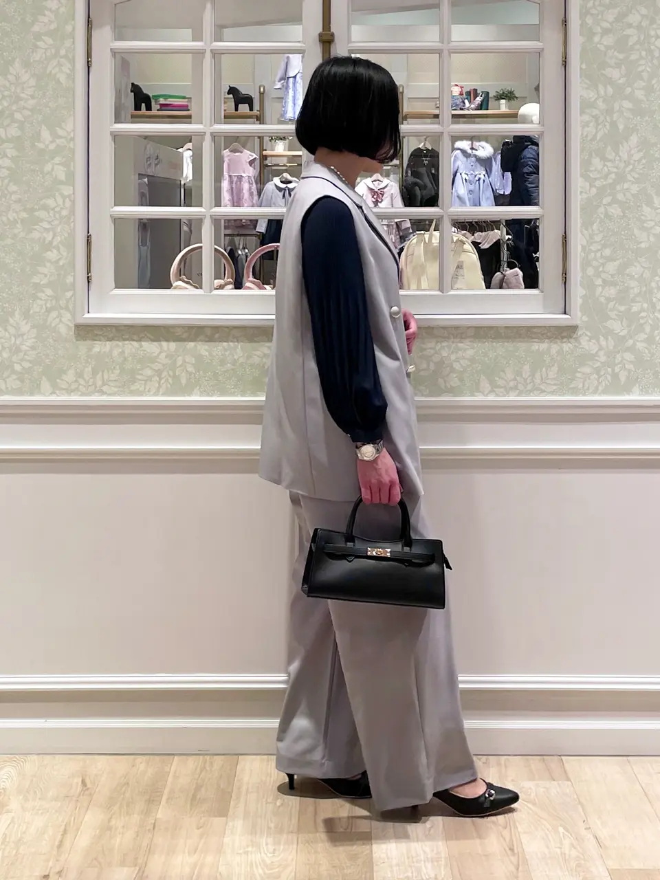 ANY MIKA コーディネート画像