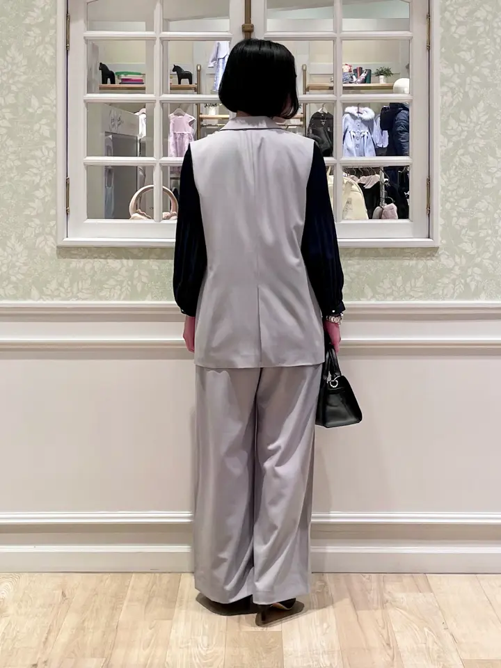 ANY MIKA コーディネート画像