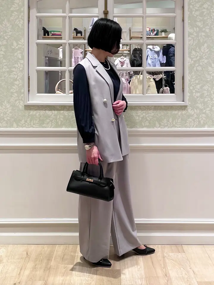 ANY MIKA コーディネート画像