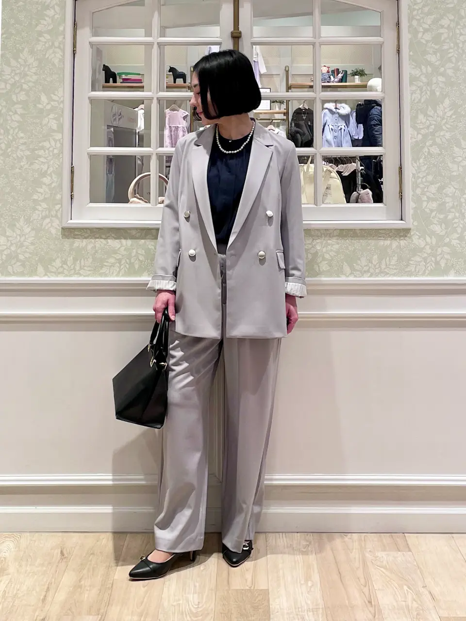  MIKA コーディネート画像