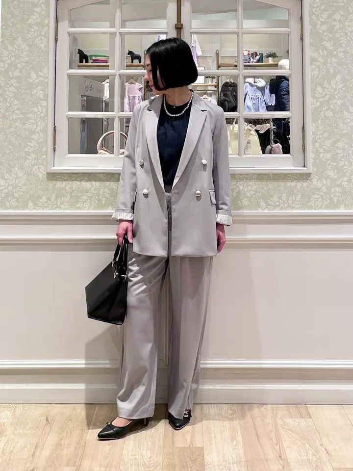 ANY MIKA コーディネート画像