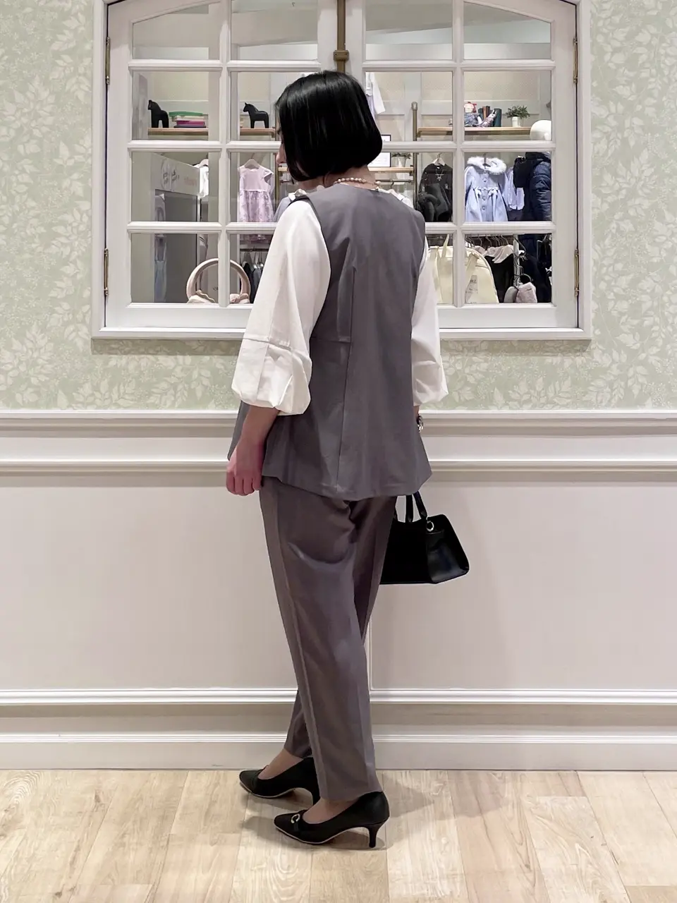 ANY MIKA コーディネート画像