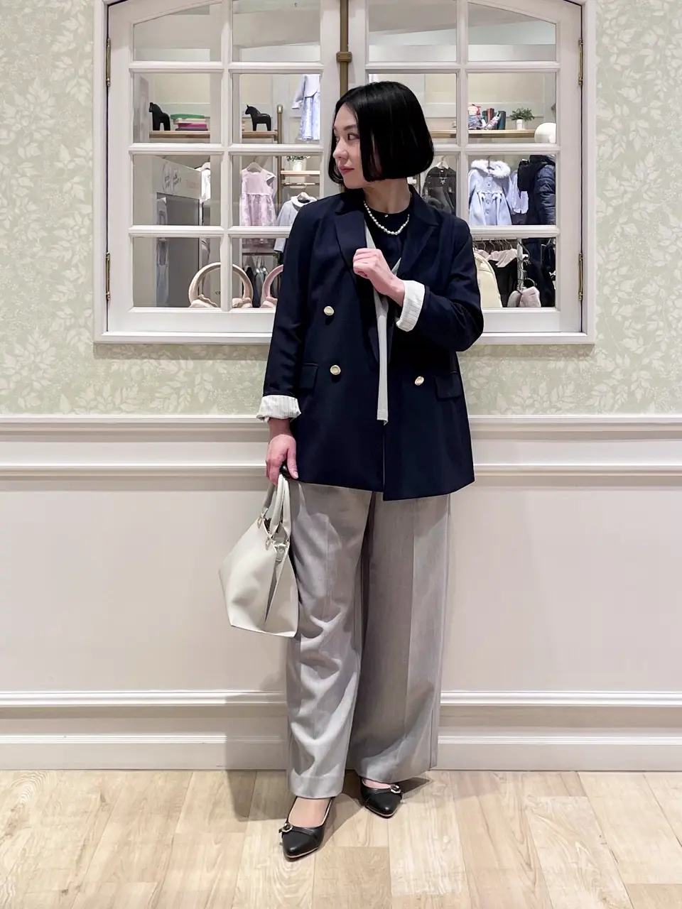 ANY MIKA コーディネート画像