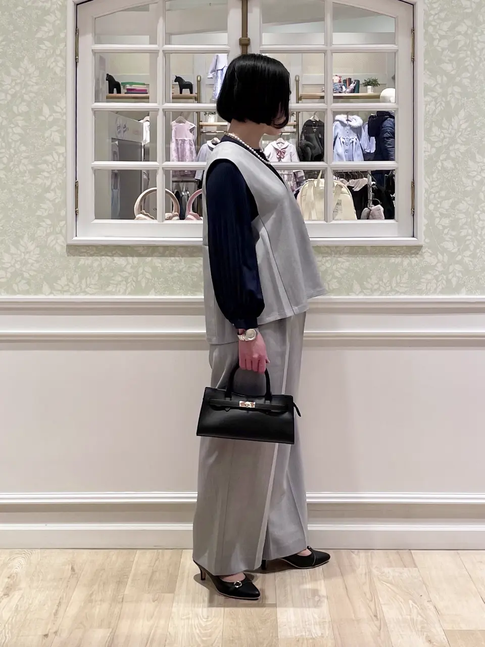 ANY MIKA コーディネート画像