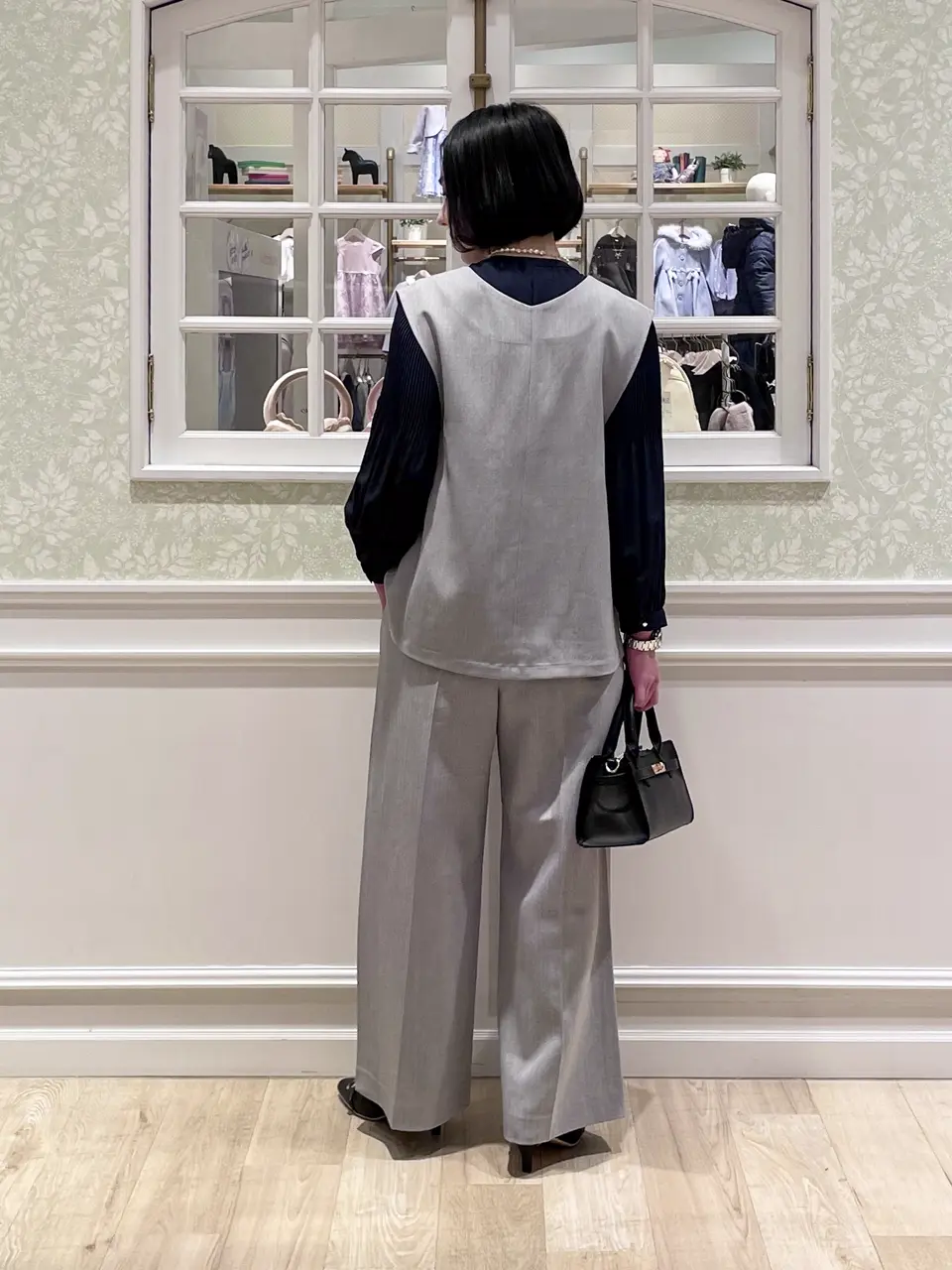 ANY MIKA コーディネート画像