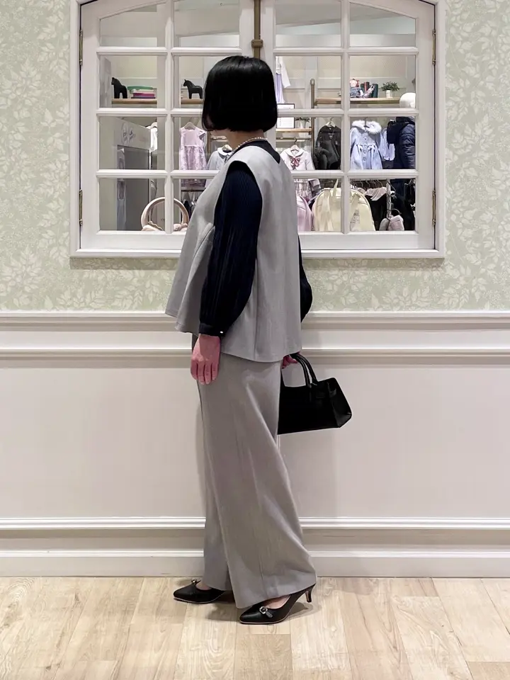 ANY MIKA コーディネート画像