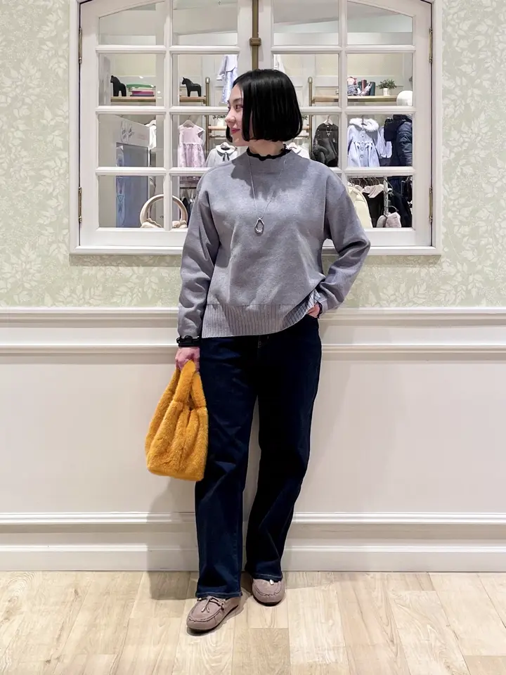 ANY MIKA コーディネート画像