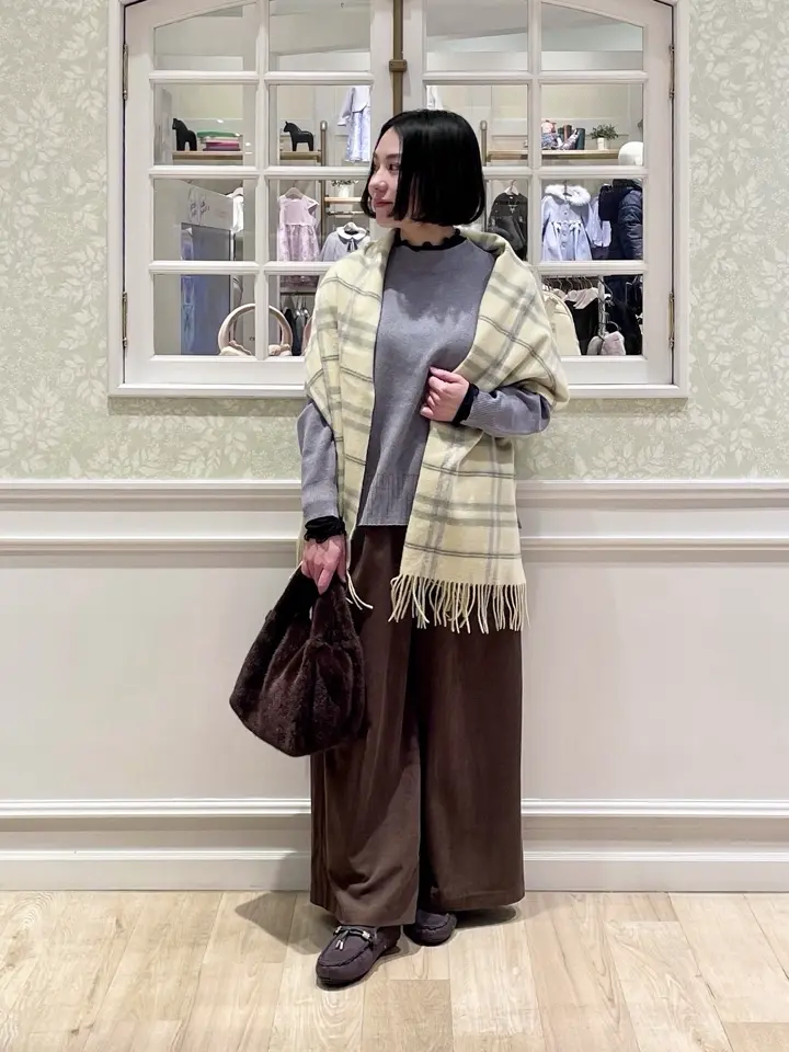 ANY MIKA コーディネート画像