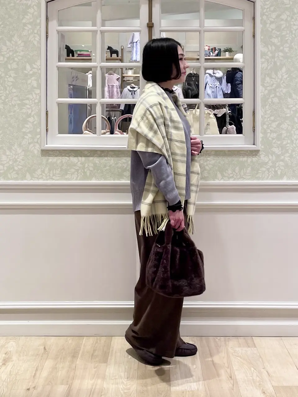 ANY MIKA コーディネート画像