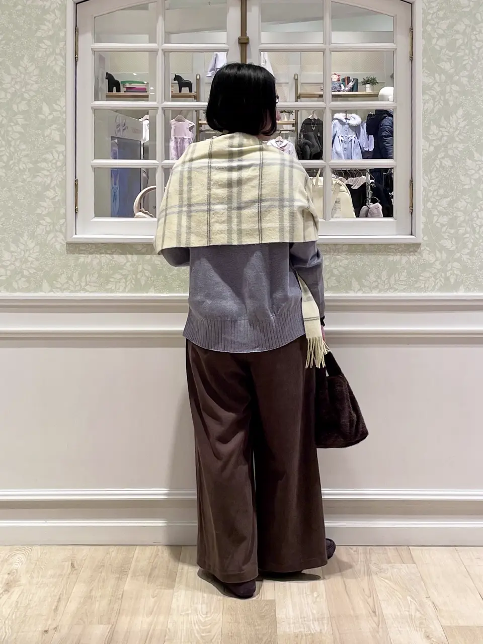 ANY MIKA コーディネート画像