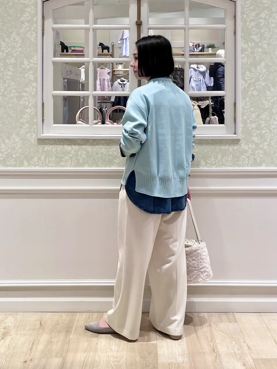 ANY MIKA コーディネート画像