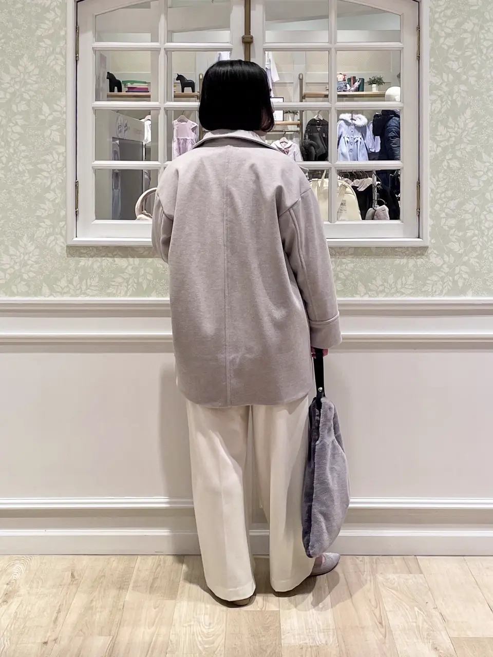 ANY MIKA コーディネート画像