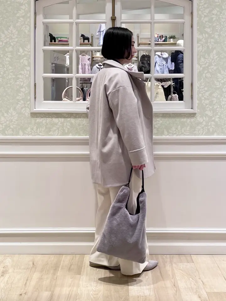 ANY MIKA コーディネート画像