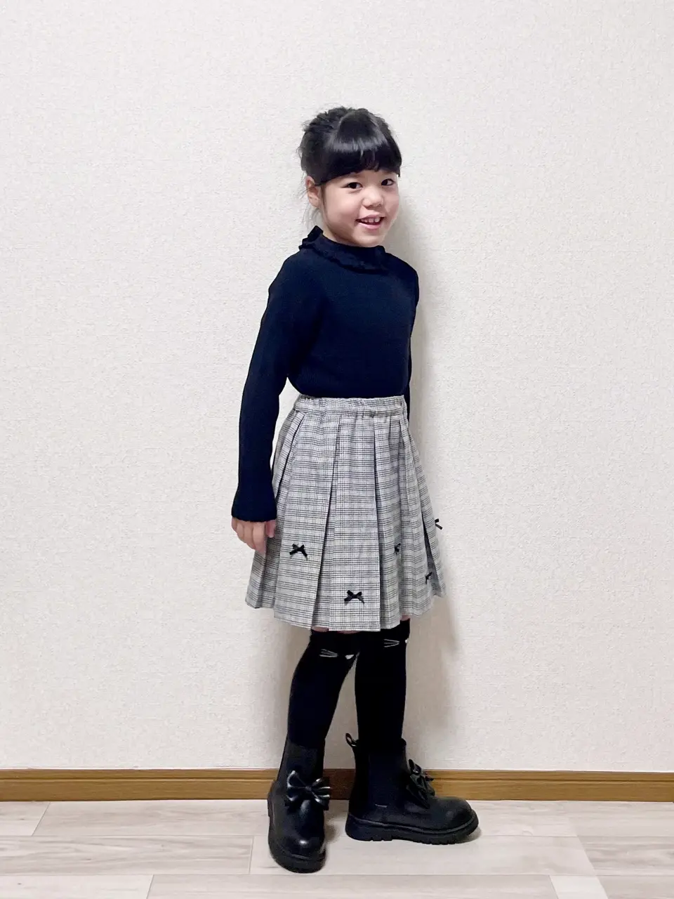 ANY MIKA コーディネート画像