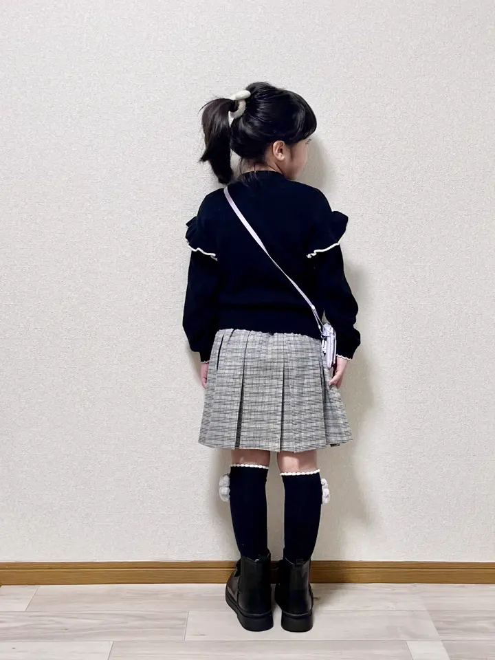 ANY MIKA コーディネート画像