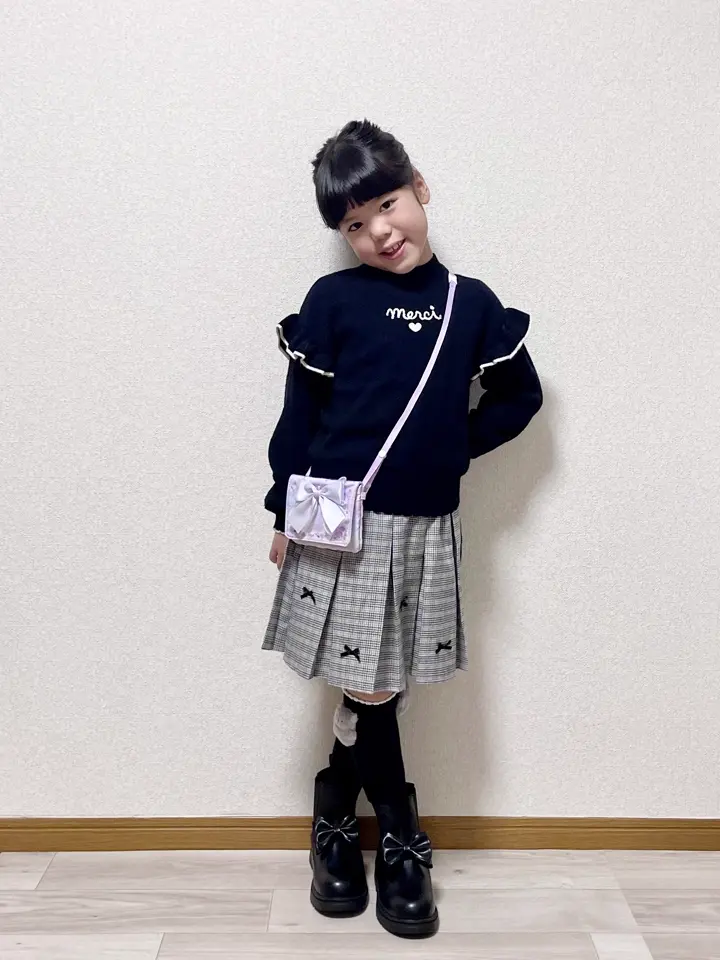 ANY MIKA コーディネート画像