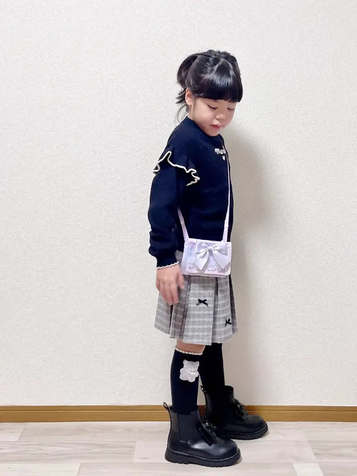 ANY MIKA コーディネート画像