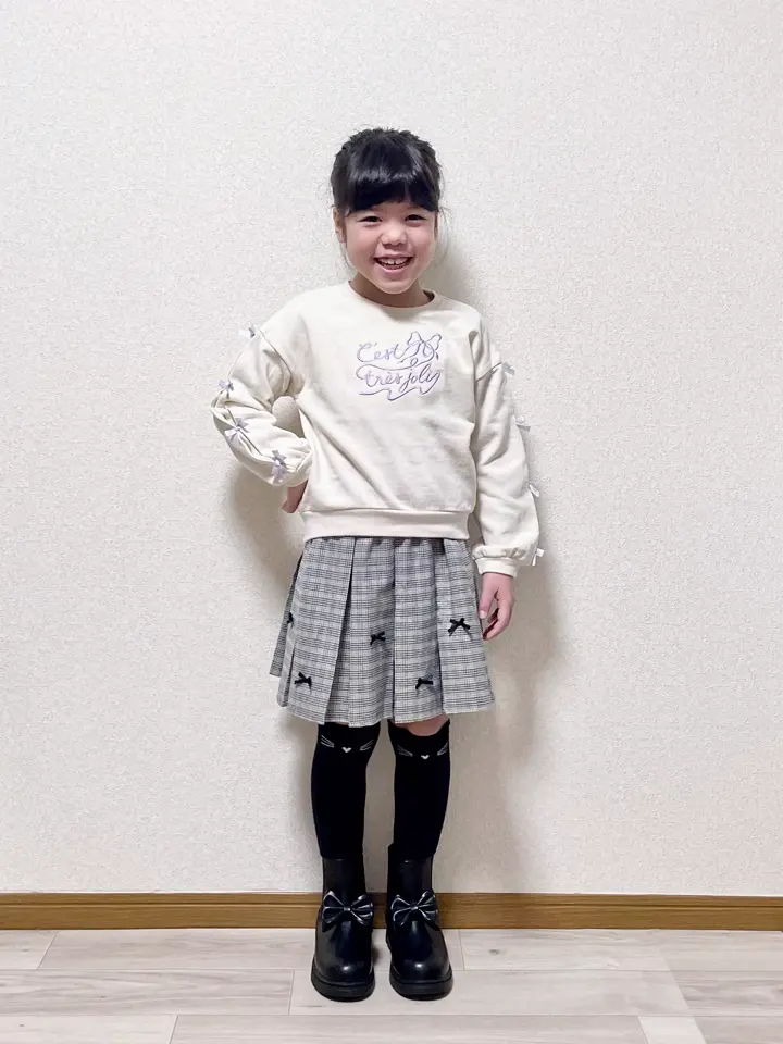 ANY MIKA コーディネート画像