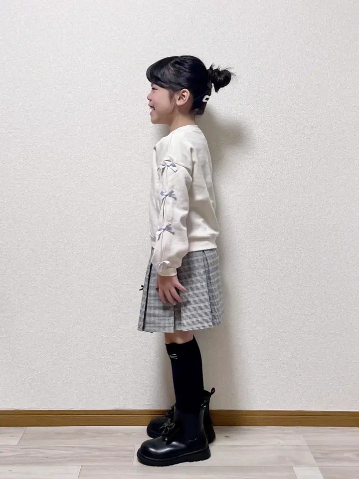 ANY MIKA コーディネート画像