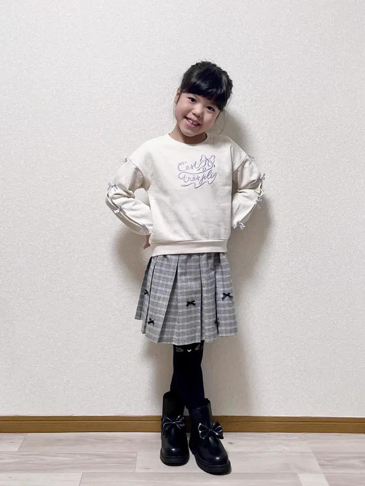 ANY MIKA コーディネート画像