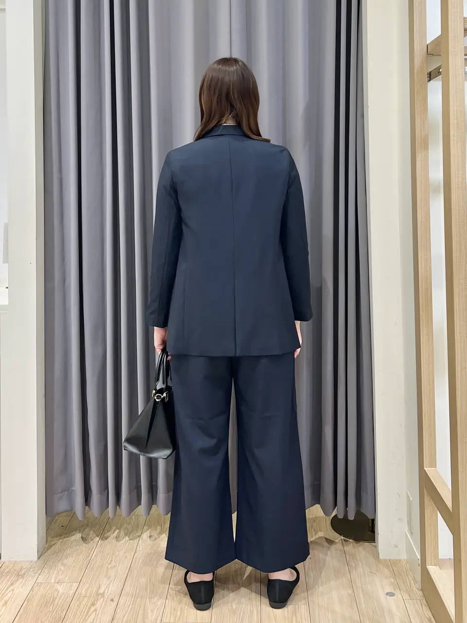 ANY 林 コーディネート画像