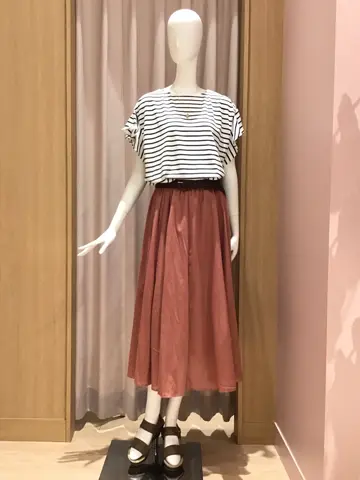 ANY 本吉 コーディネート画像