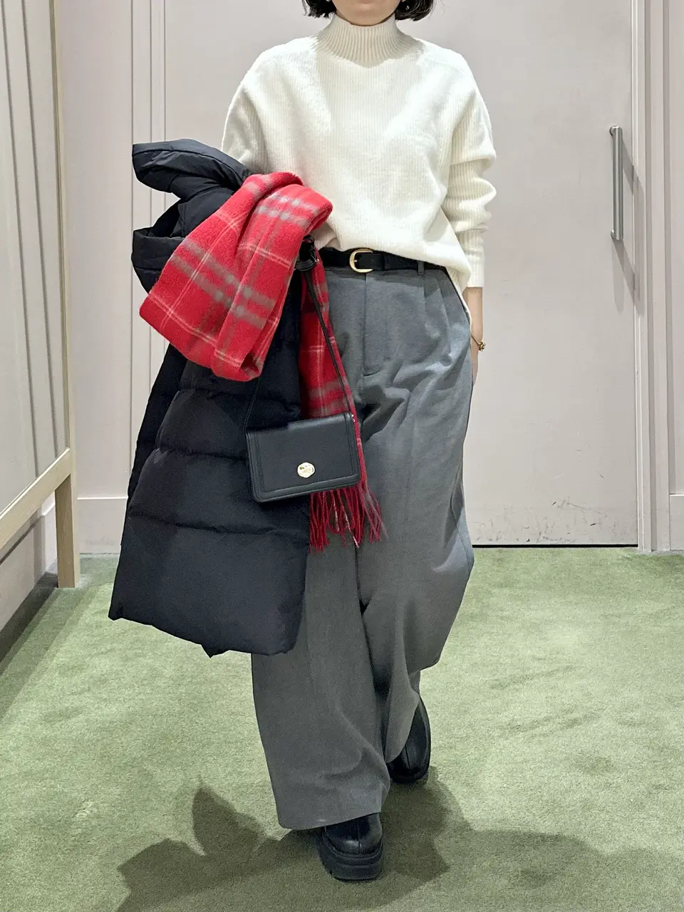 ANY フジコ コーディネート画像