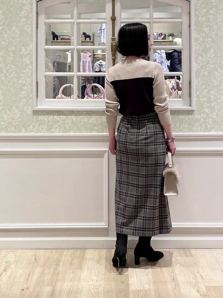 ANY SIS MIKA コーディネート画像