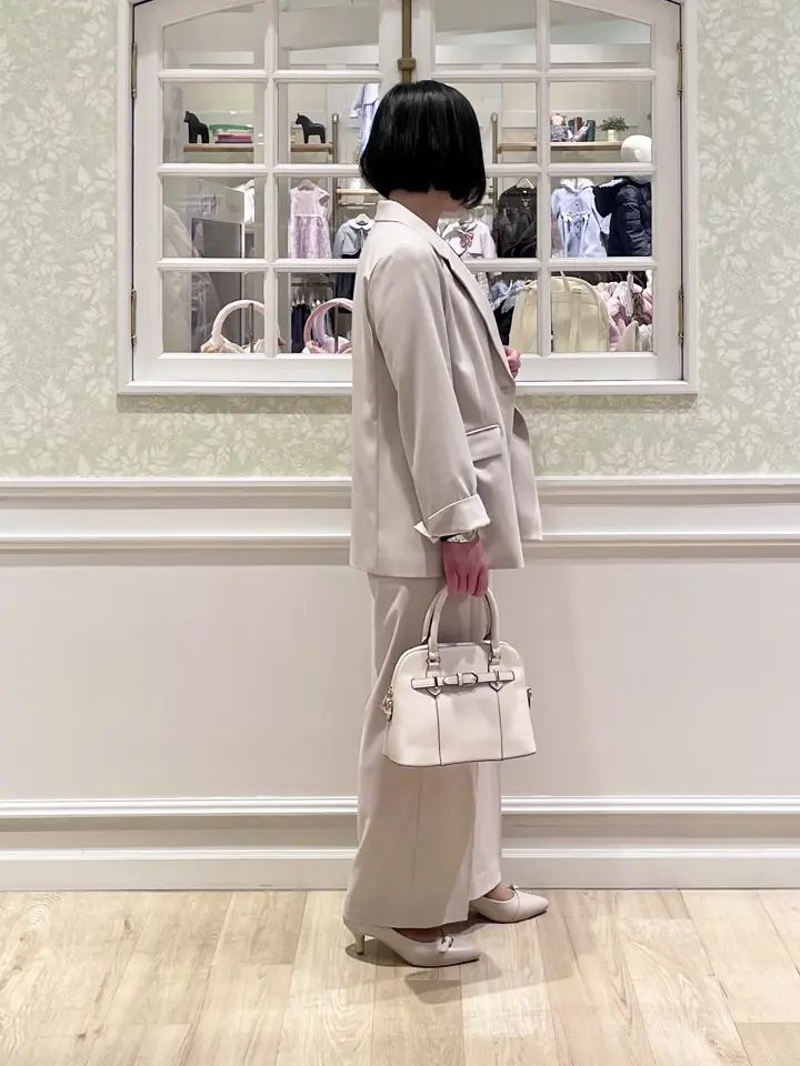 ANY SIS MIKA コーディネート画像