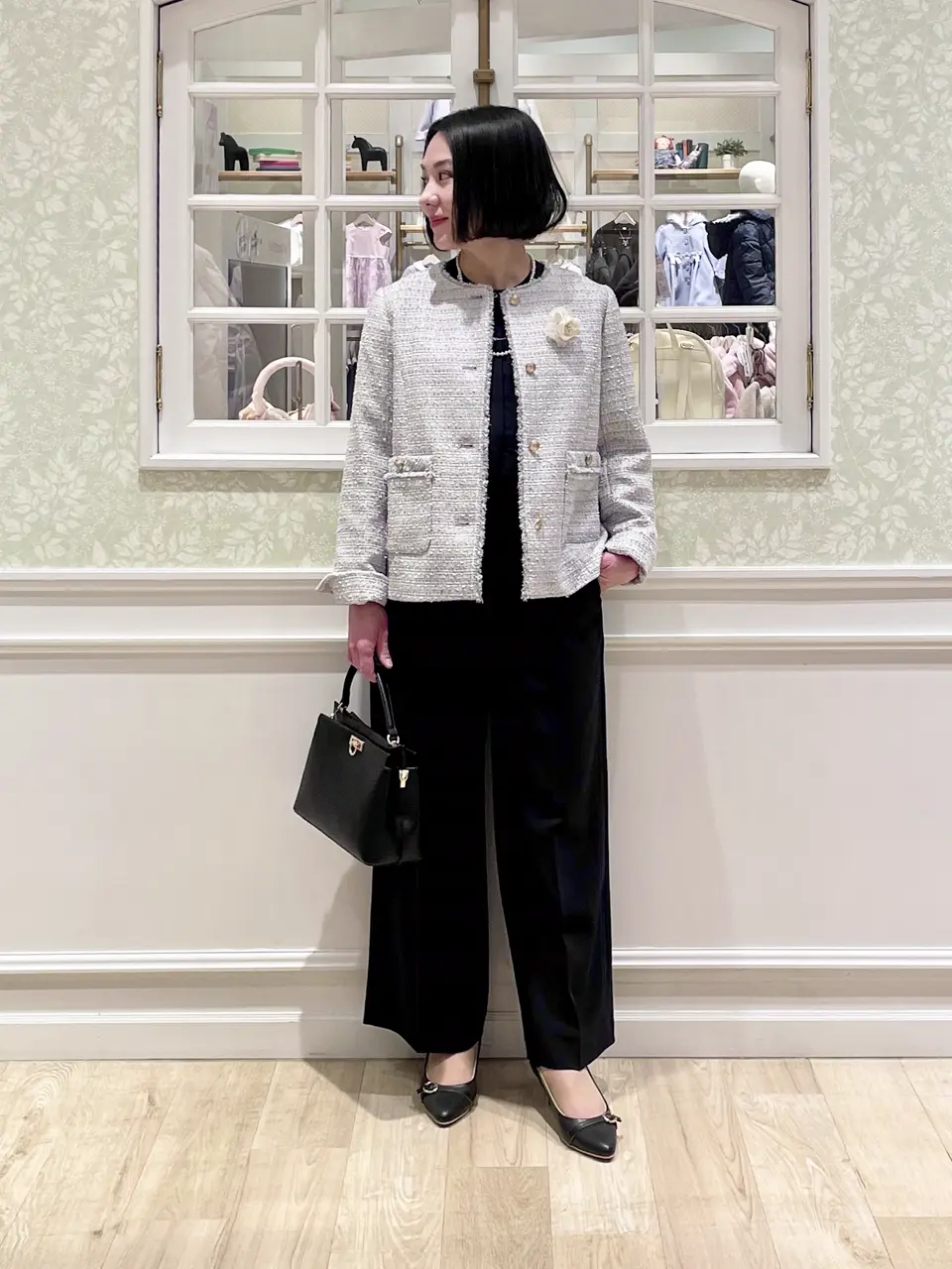  MIKA コーディネート画像