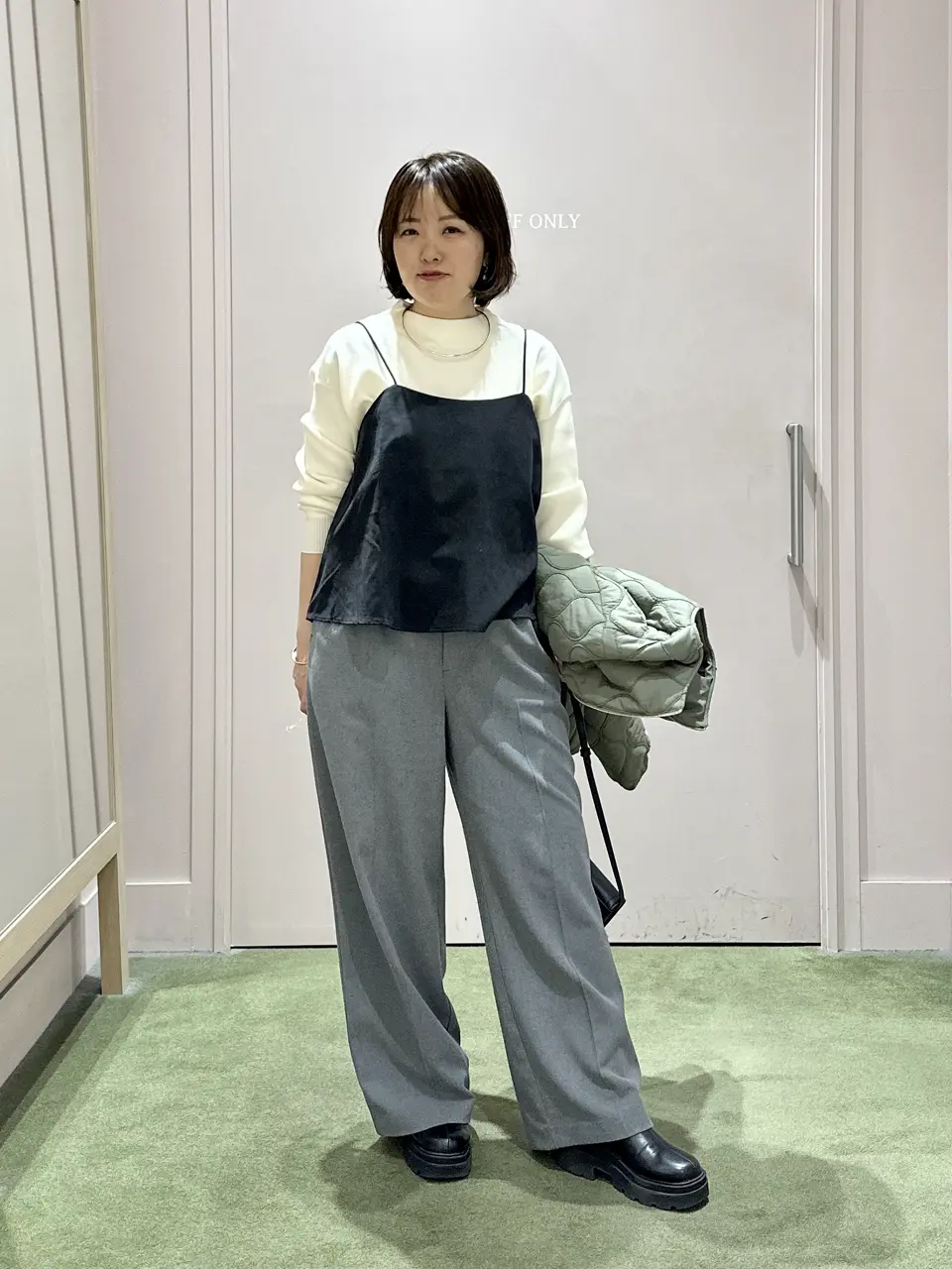 ANY フジコ コーディネート画像