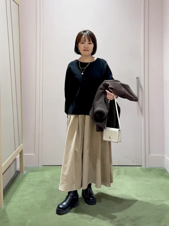 ANY フジコ コーディネート画像