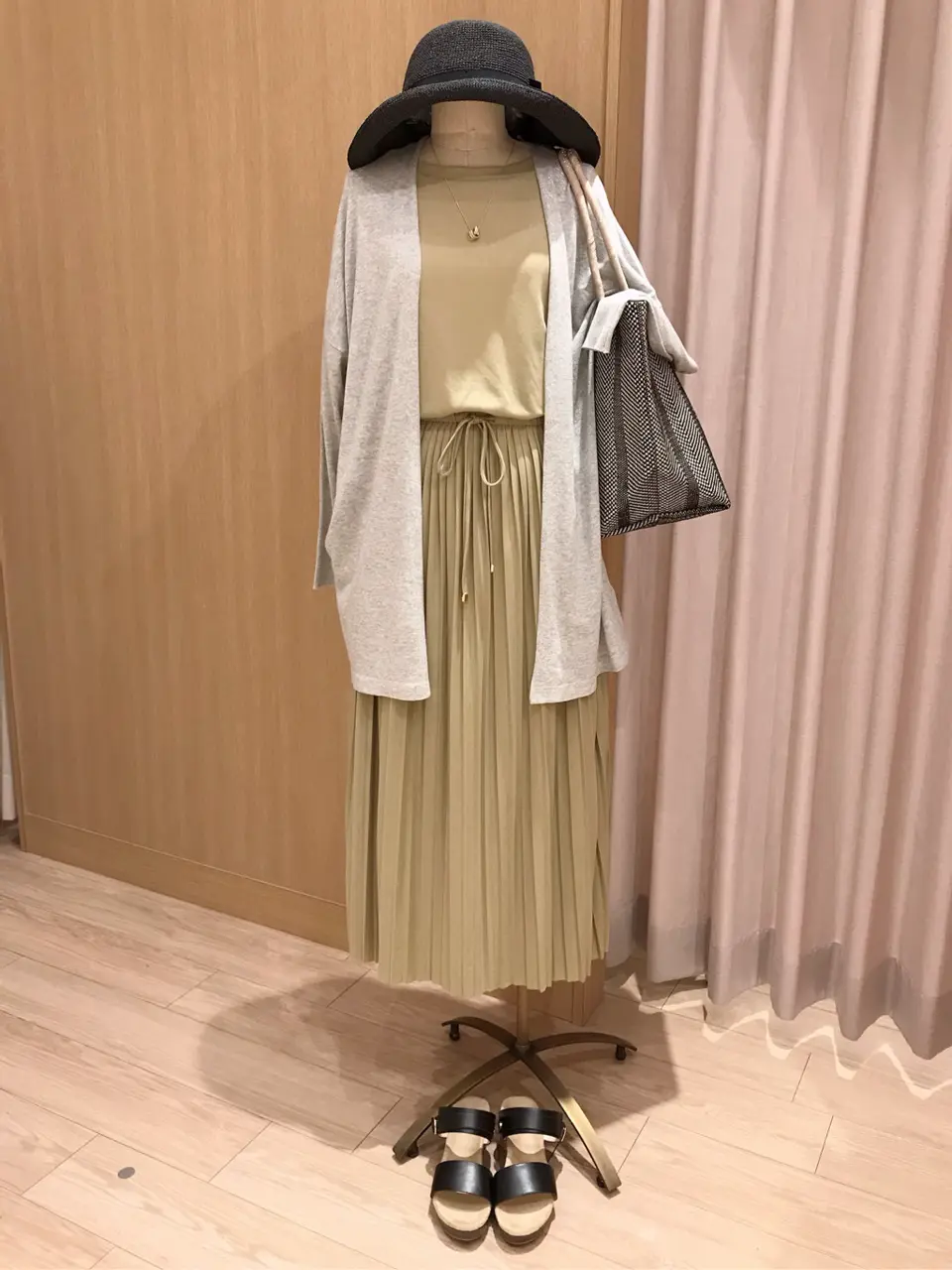 ANY 千葉 コーディネート画像