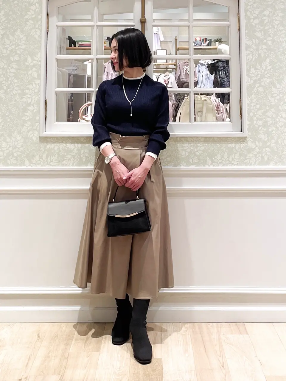  MIKA コーディネート画像