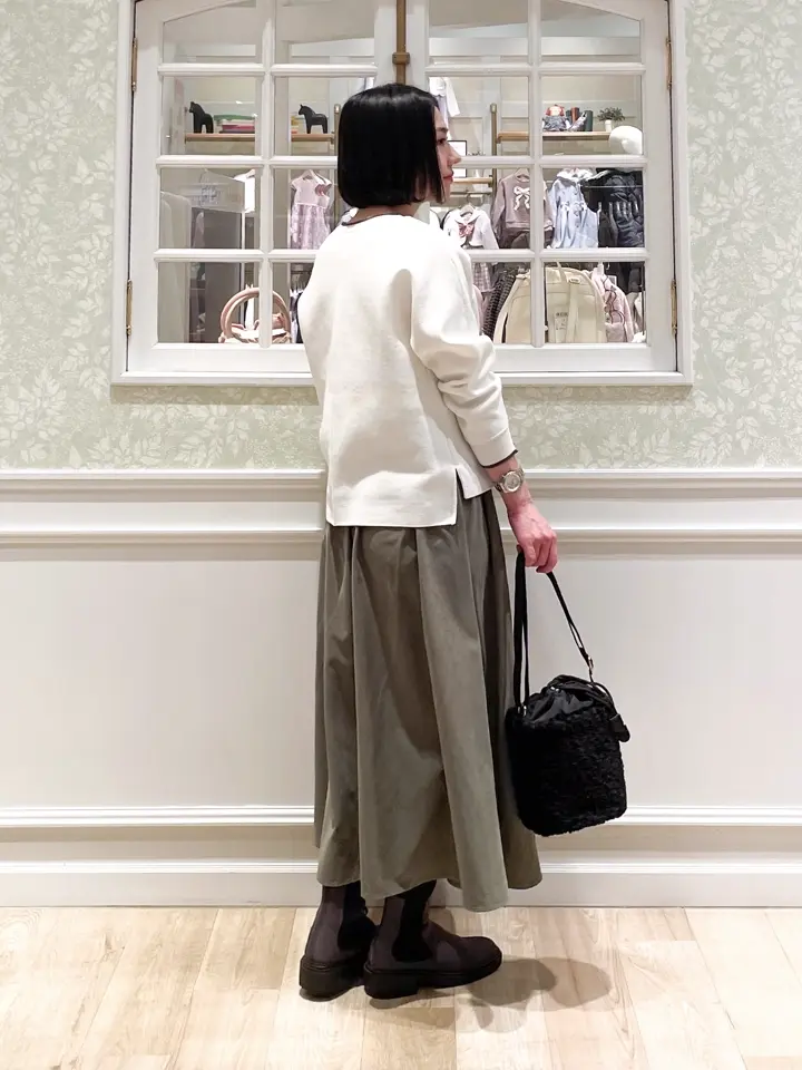 ANY MIKA コーディネート画像