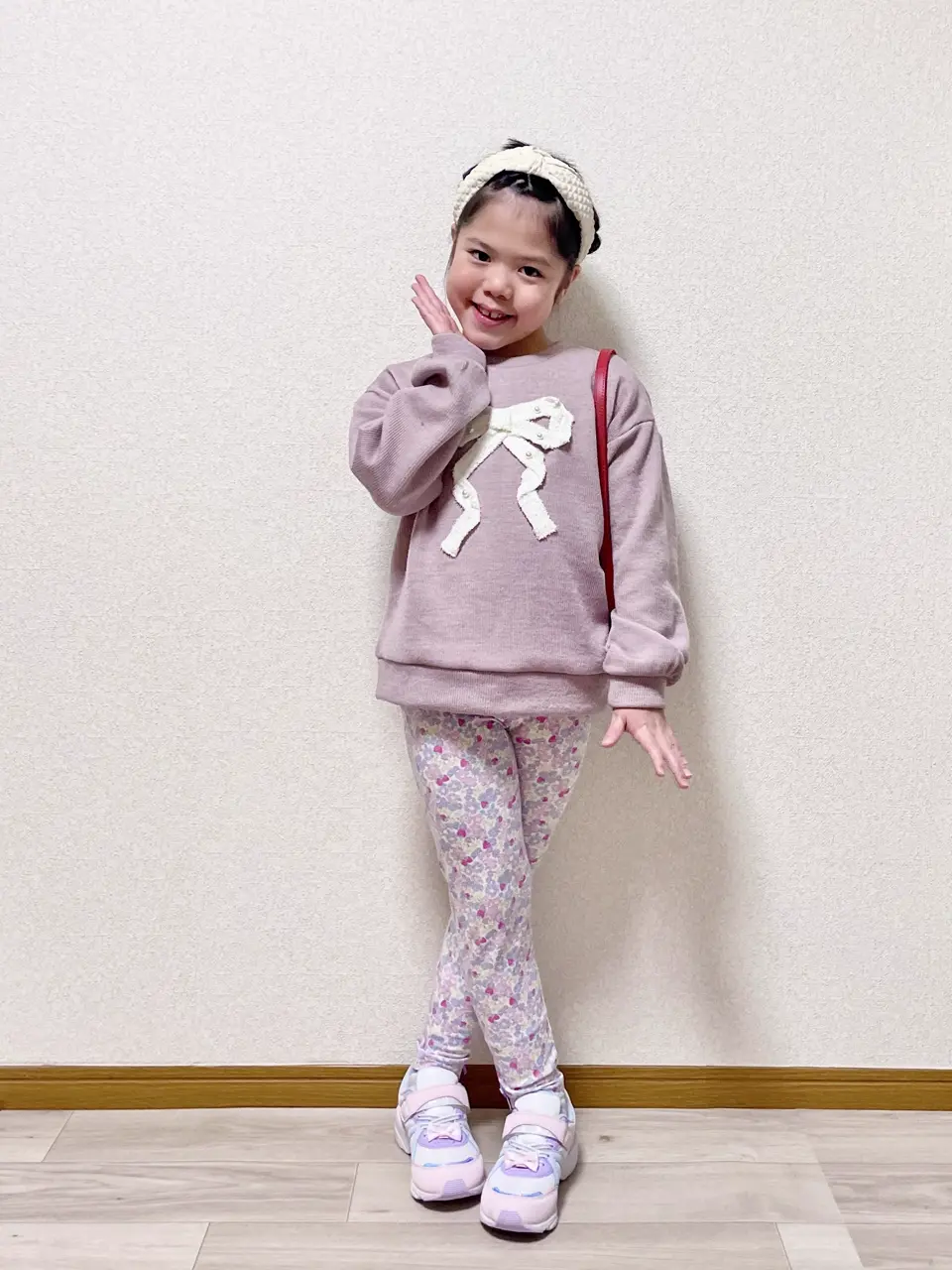  MIKA コーディネート画像