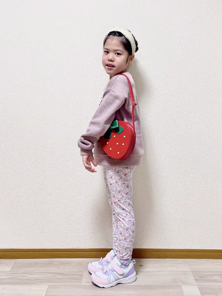 ANY MIKA コーディネート画像