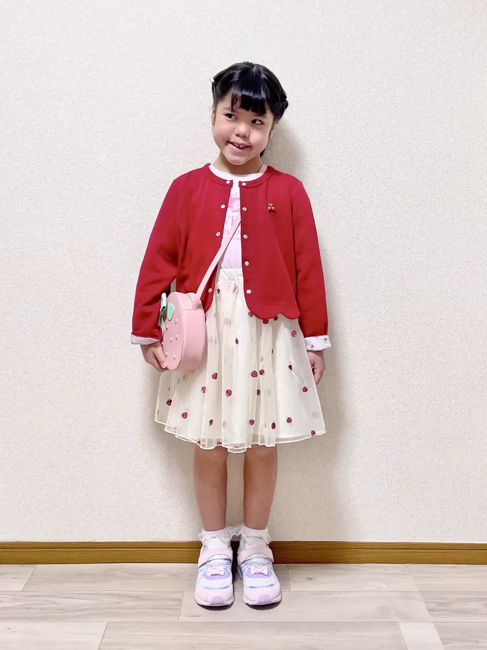 ANY MIKA コーディネート画像