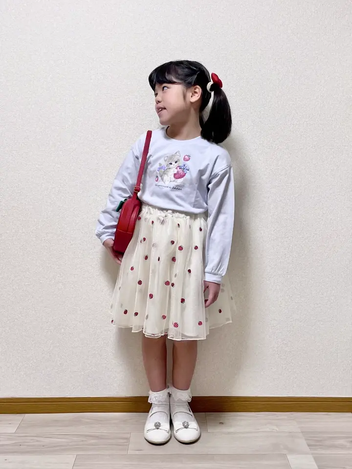 ANY MIKA コーディネート画像