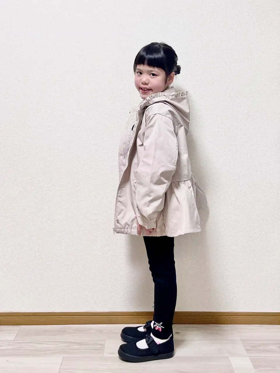 ANY MIKA コーディネート画像