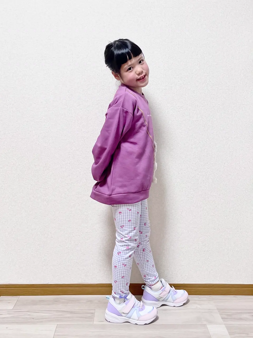 ANY MIKA コーディネート画像