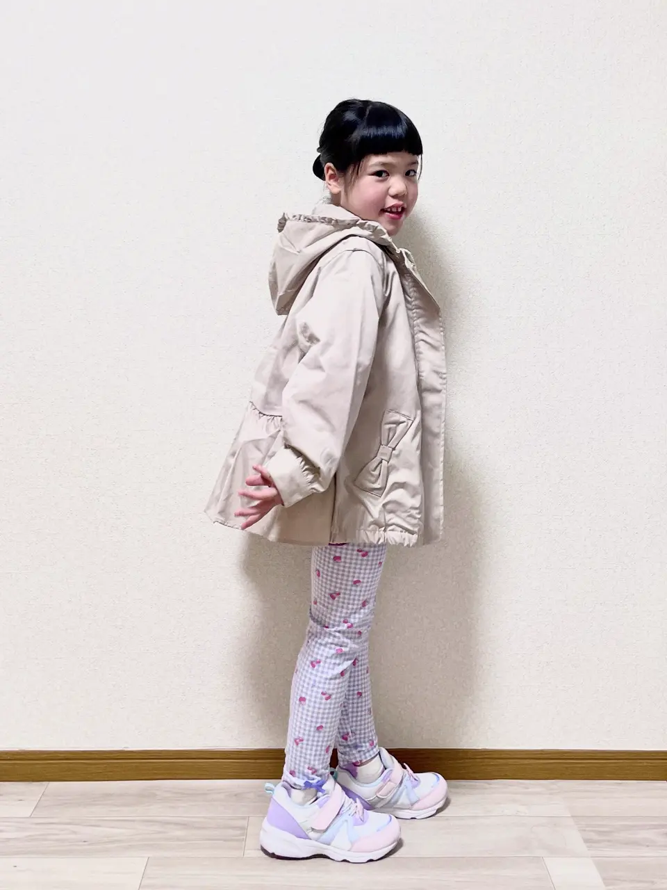 ANY MIKA コーディネート画像