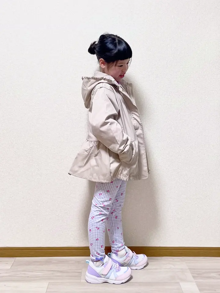 ANY MIKA コーディネート画像